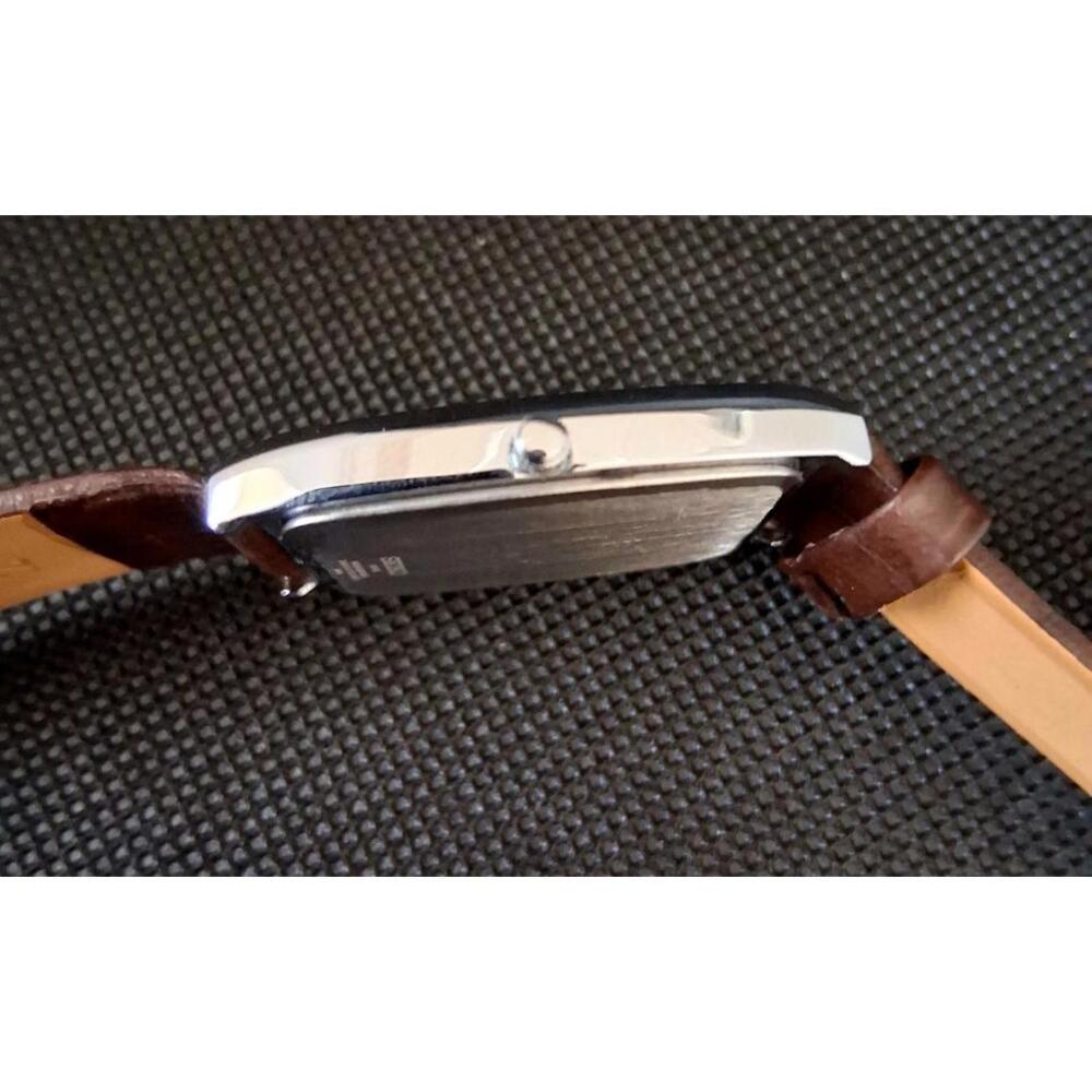 Men's Vintage Seiko Barrel/Tonneau Leather Tank RARE‎ - Picture 7 of 8